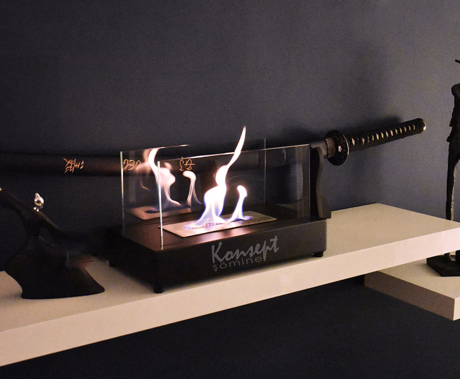 Portable ethanol fireplace 94